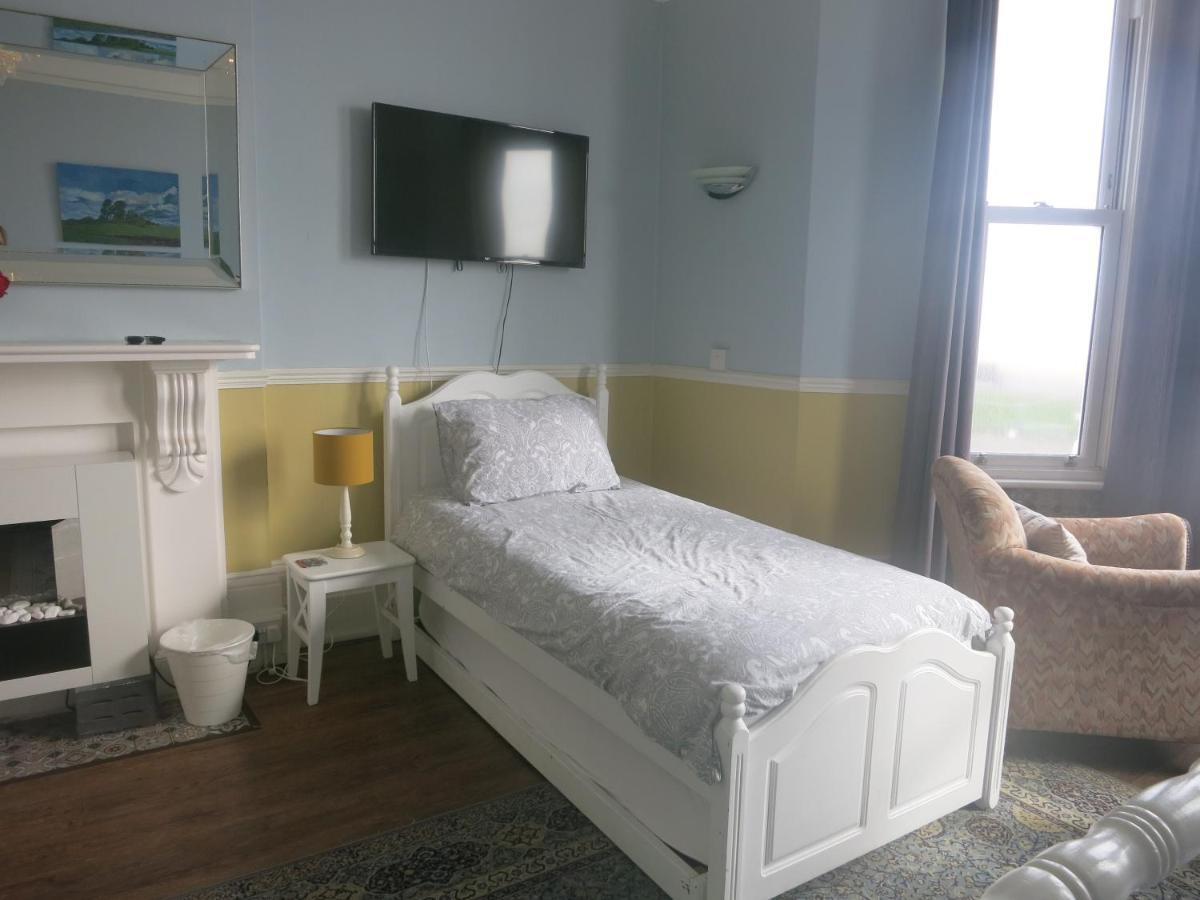 Marine View Guest House Worthing Ngoại thất bức ảnh